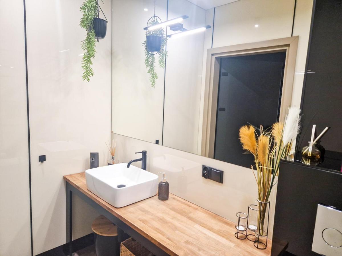 Apartament Loft Pszczyna Bagian luar foto
